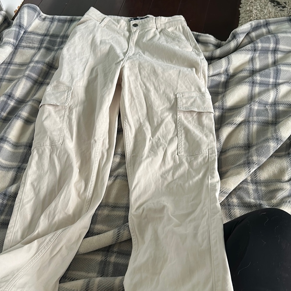 Hollister cargo pants wore once